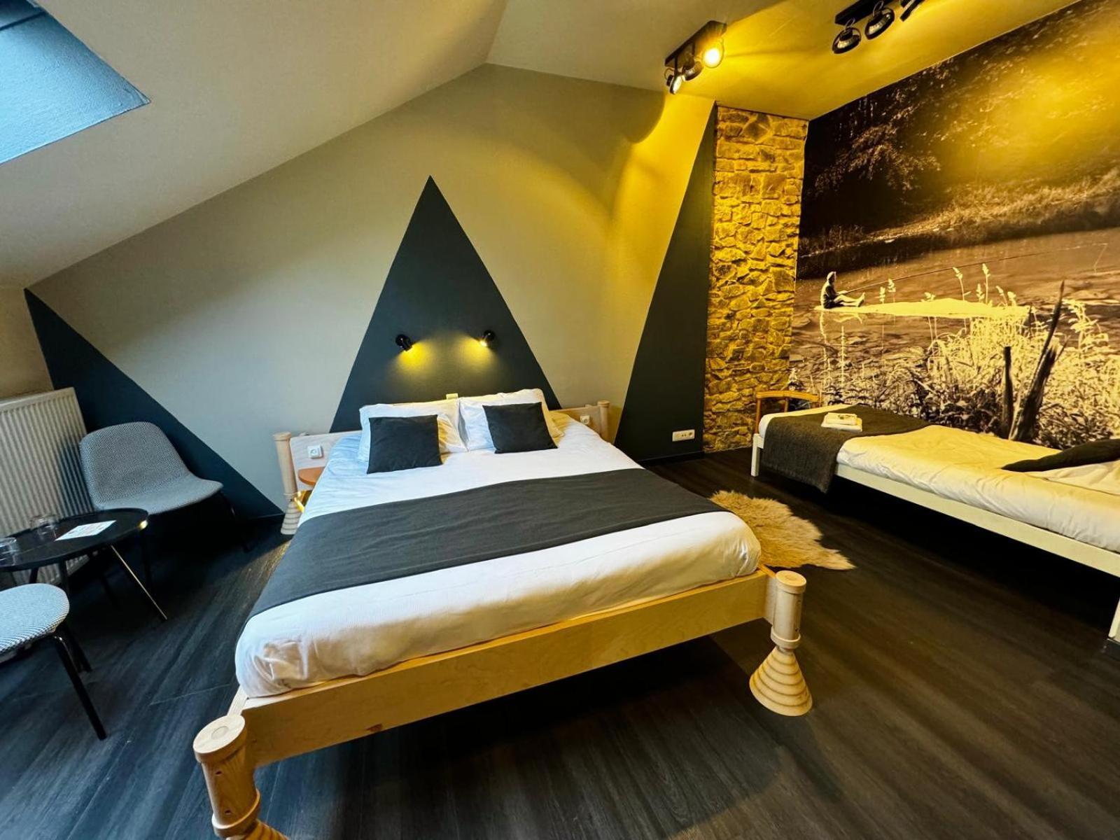 Hotel Val De Poix- Logis Hotel Restaurant Saint-Hubert Extérieur photo